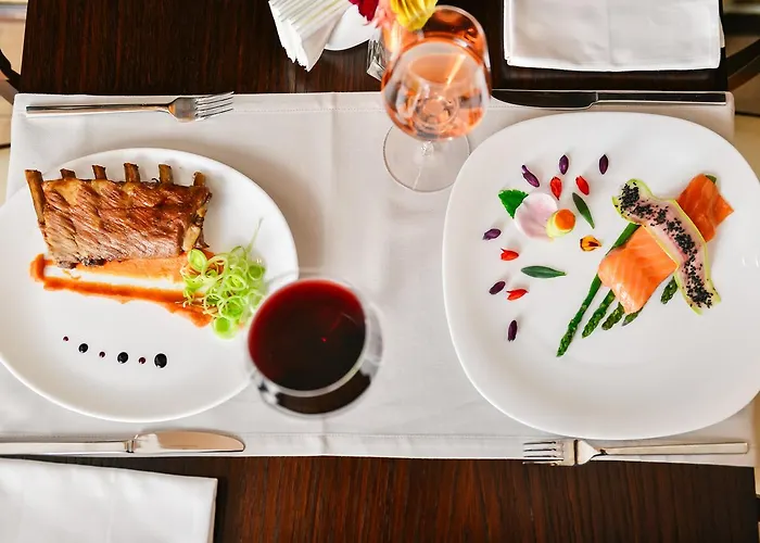 Hotel Le Petit Paris